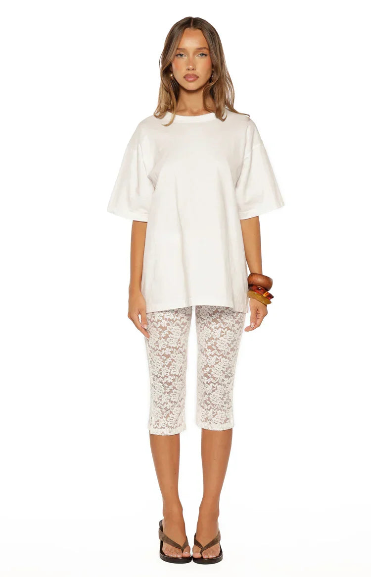 Lydia White Lace Mid Rise Capri Pants