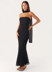 Under the Pagoda Maxi Dress Black